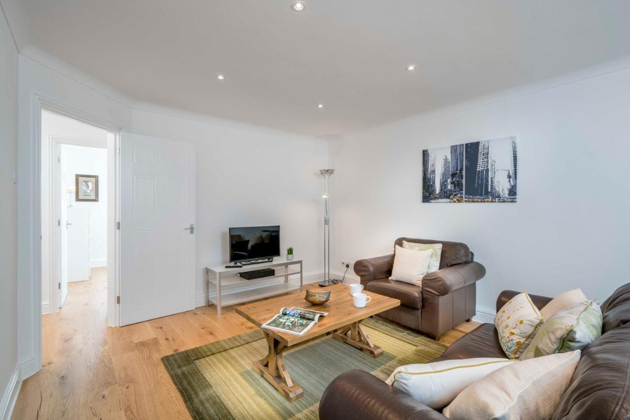 Splendid Apartment Near Vauxhall Tube Londres Exterior foto